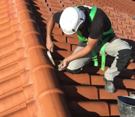 reparacion de tejados con goteras en santa maria del camino, mallorca